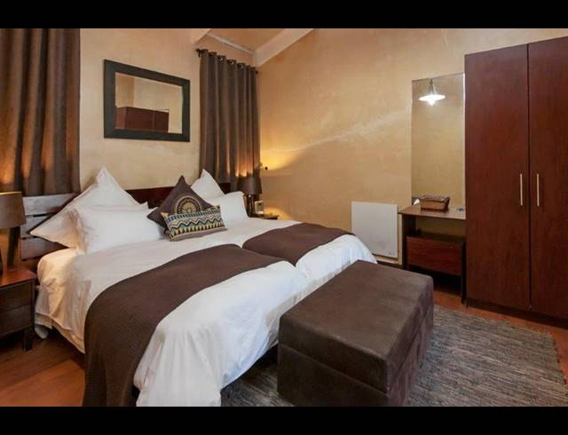 BUSINESS FOR SALE IN NORTHCLIFF